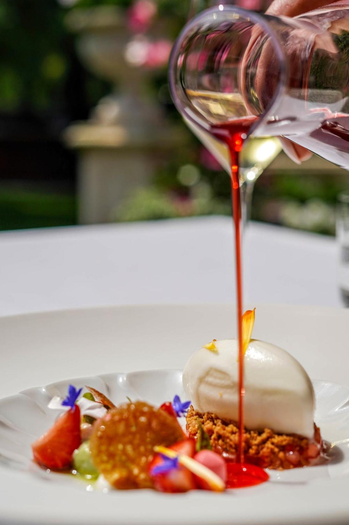 Central Park Voorburg - Relais & Chateaux Exterior photo