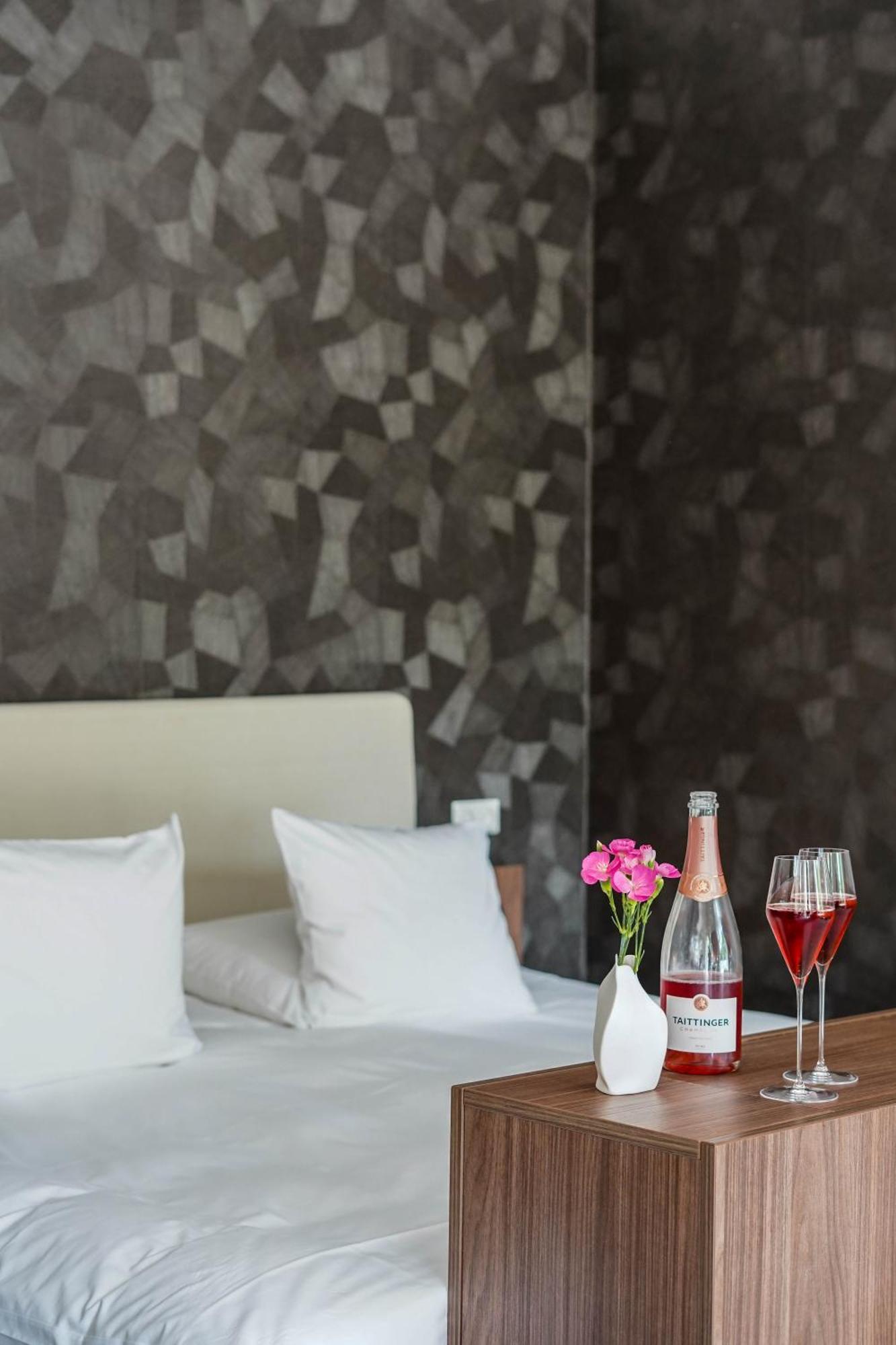 Central Park Voorburg - Relais & Chateaux Exterior photo